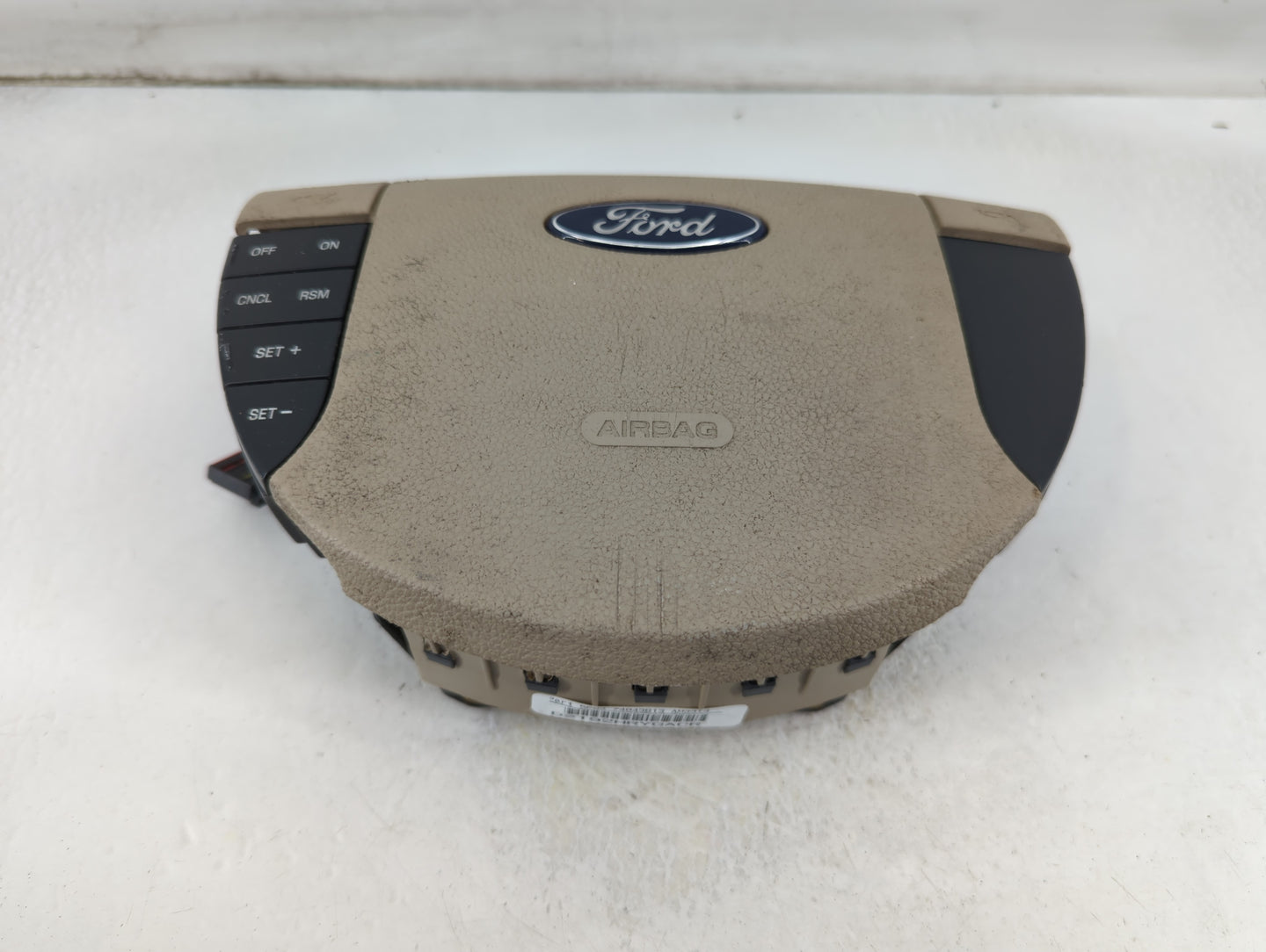2005-2007 Ford Freestyle Air Bag Driver Left Steering Wheel Mounted P/N:FRFRX73FB0F Fits Fits 2005 2006 2007 OEM Used Auto P