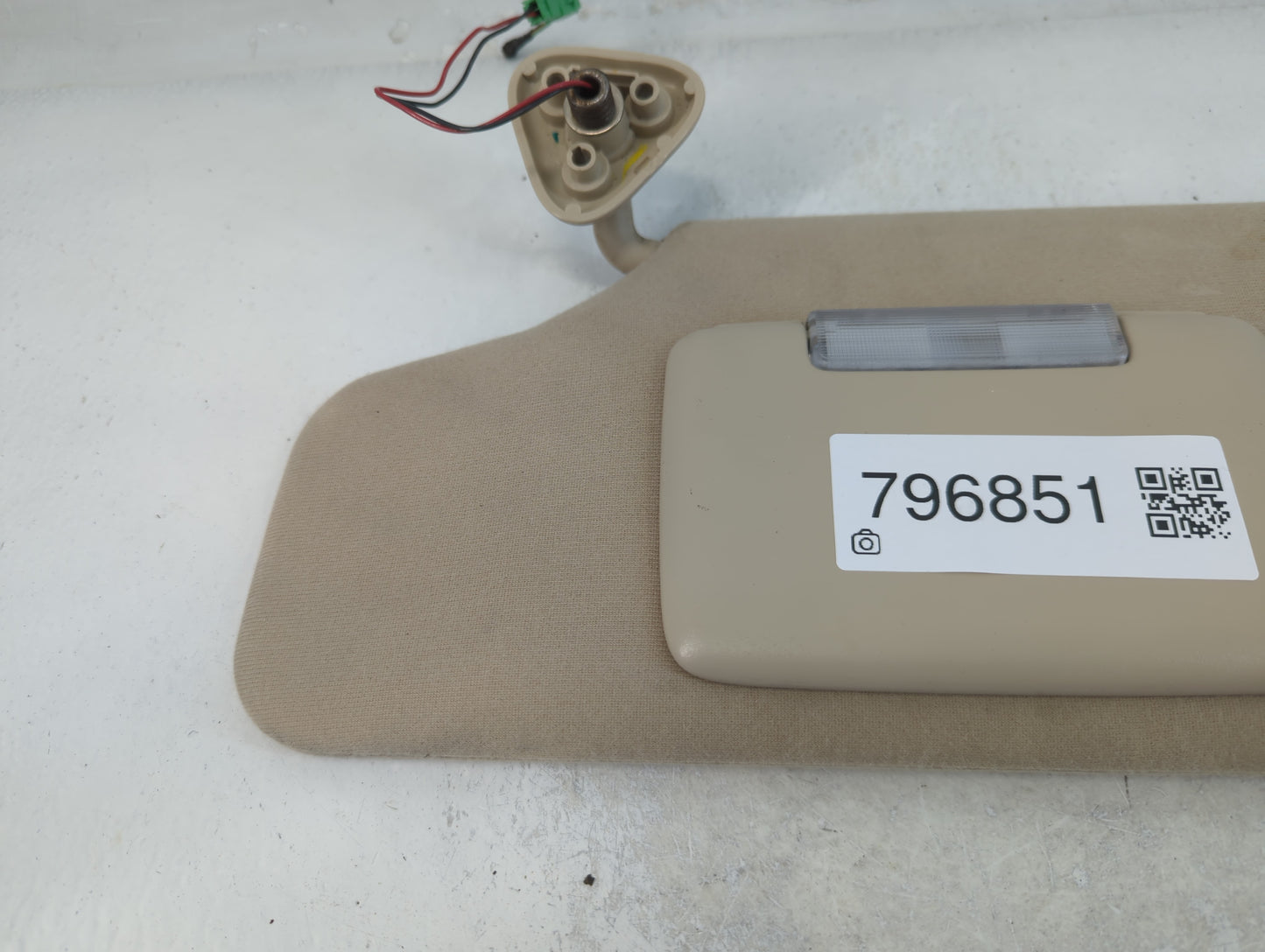2005-2007 Ford Freestyle Sun Visor Shade Replacement Passenger Right Mirror Fits Fits 2005 2006 2007 OEM Used Auto Parts - O