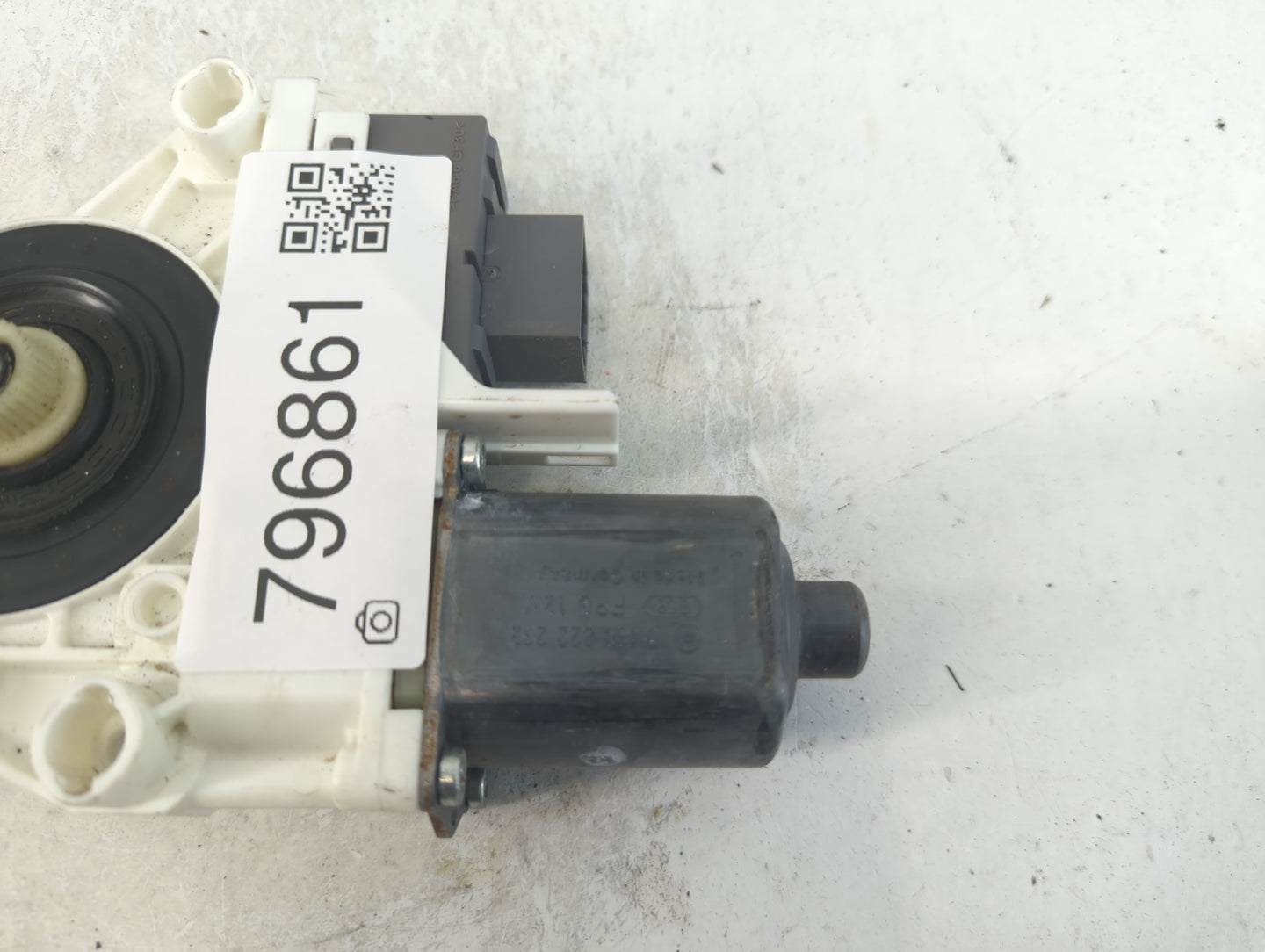 2005-2007 Ford Freestyle Driver Front Left Power Window Motor - Oemusedautoparts1.com