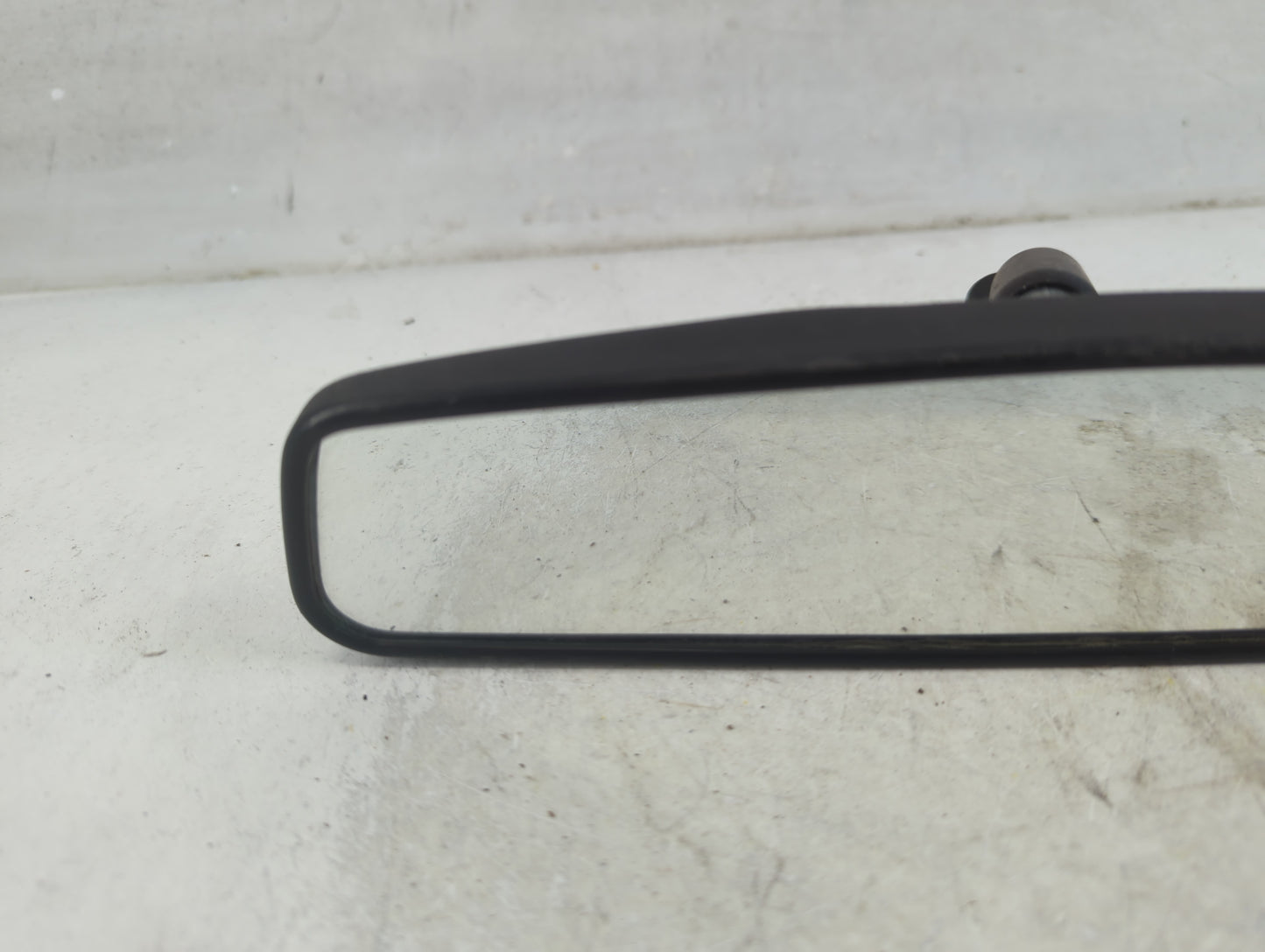 2005 Ford Freestyle Interior Rear View Mirror Replacement OEM P/N:E8011083 Fits OEM Used Auto Parts - Oemusedautoparts1.com