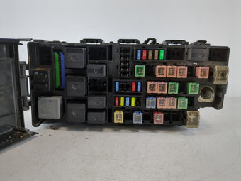 compare product 2005-2007 Ford Freestyle Fusebox Fuse Box Panel Relay Module Fits Fits 2005 2006 2007 OEM Used Auto Parts