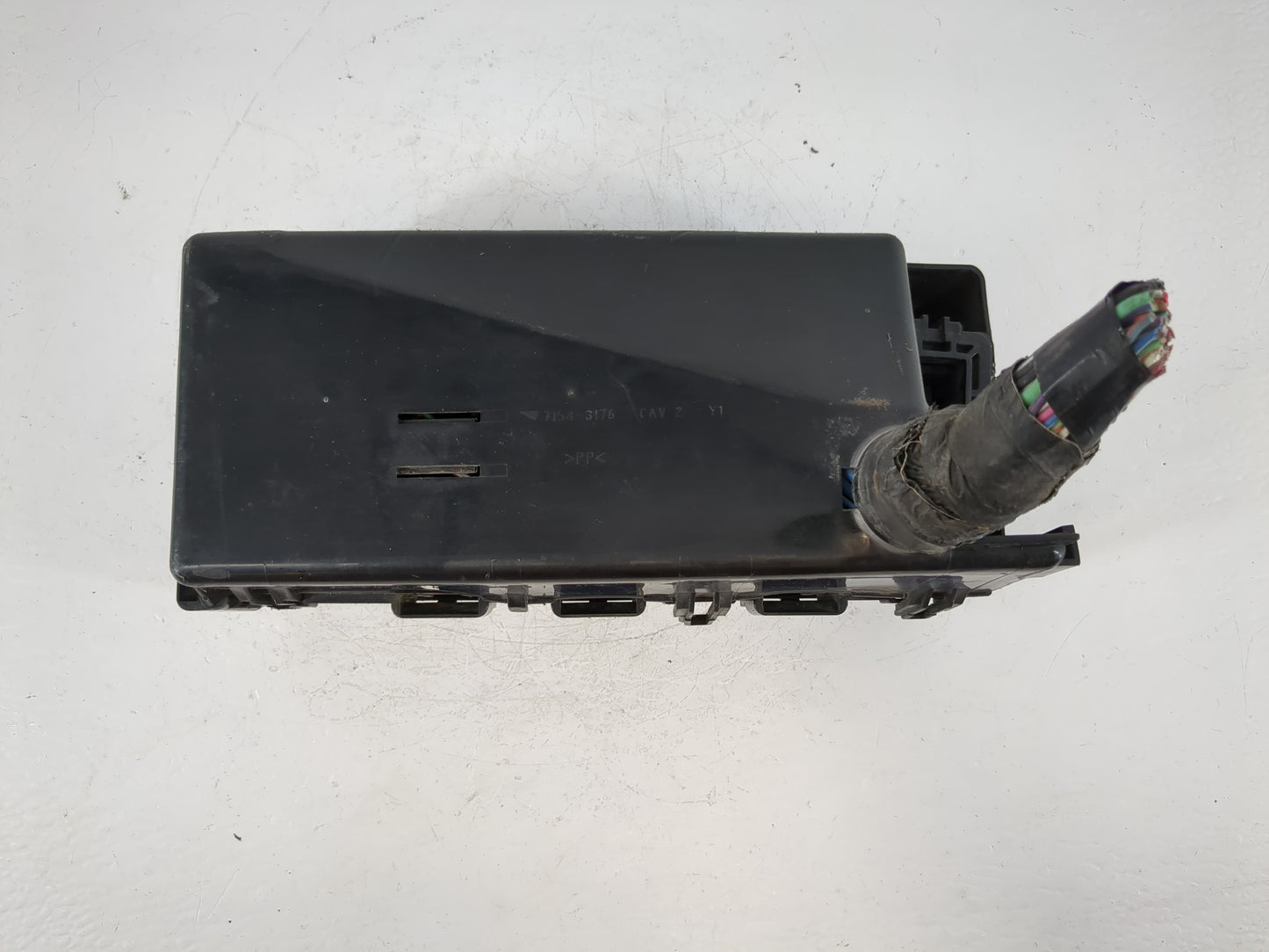 2005-2007 Ford Freestyle Fusebox Fuse Box Panel Relay Module Fits Fits 2005 2006 2007 OEM Used Auto Parts - Oemusedautoparts