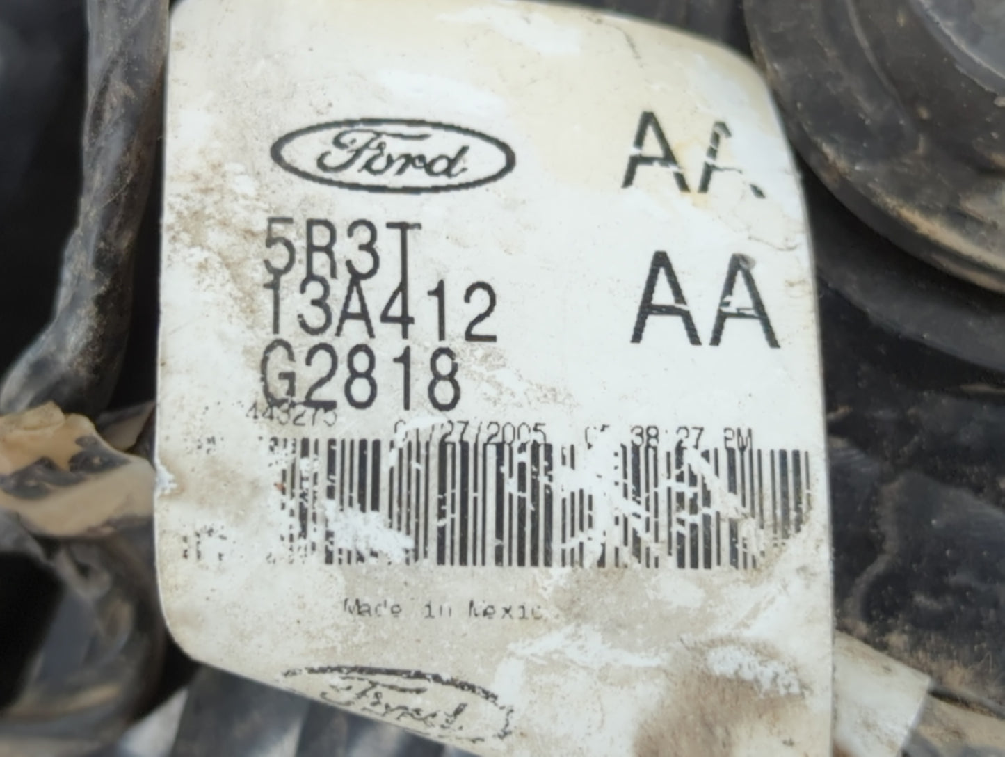2005-2009 Ford Mustang Tail Light Assembly Passenger Right OEM P/N:5R3T 13A412 AA Fits Fits 2005 2006 2007 2008 2009 OEM Use