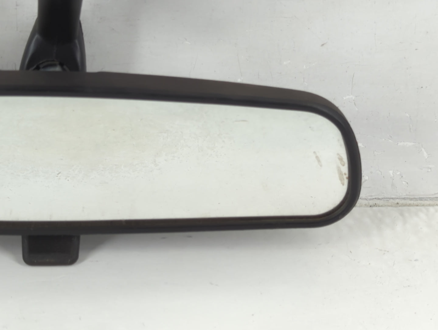 2005 Ford Mustang Interior Rear View Mirror Replacement OEM P/N:E8011681 Fits OEM Used Auto Parts - Oemusedautoparts1.com