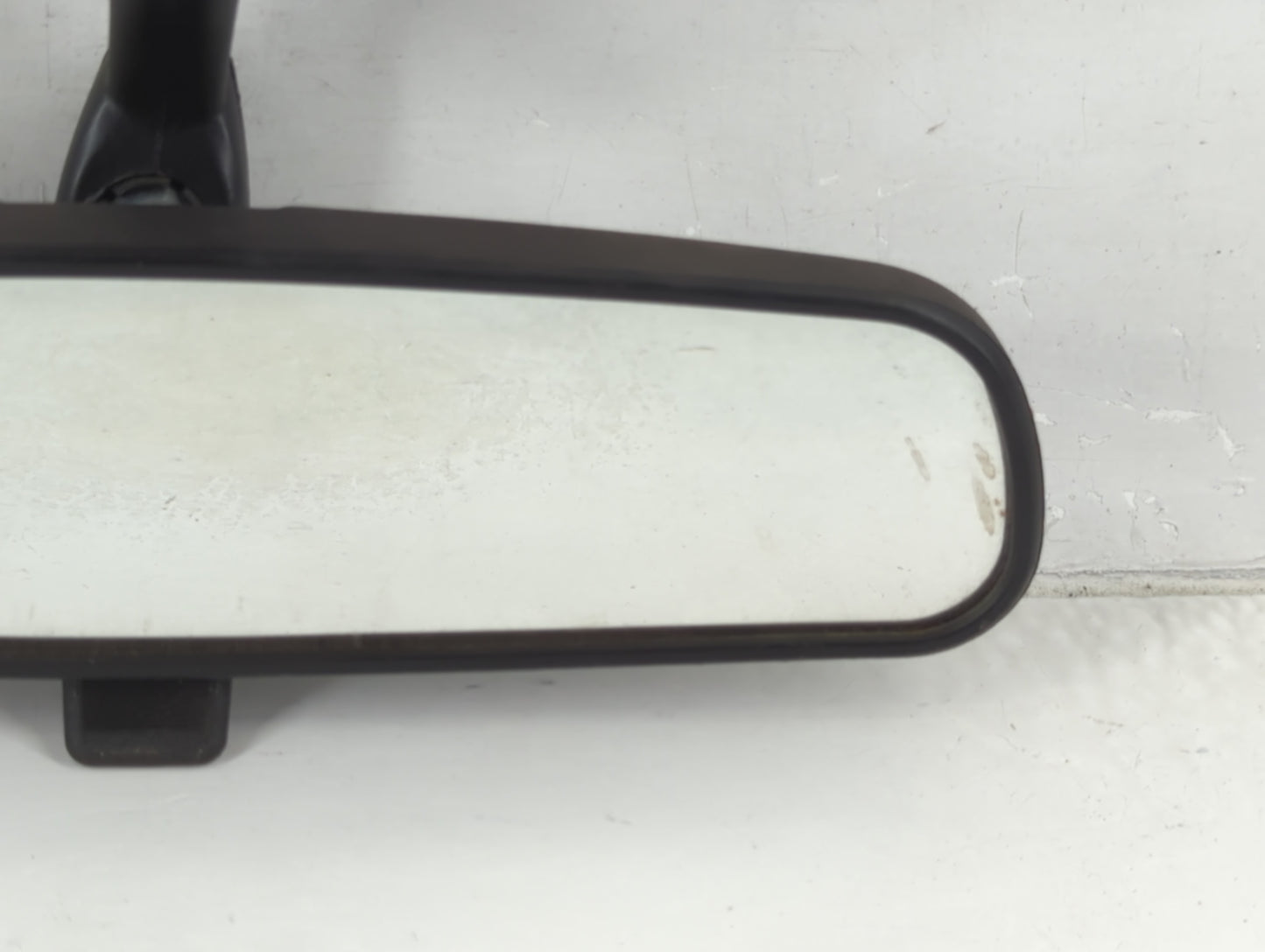 2005 Ford Mustang Interior Rear View Mirror Replacement OEM P/N:E8011681 Fits OEM Used Auto Parts - Oemusedautoparts1.com