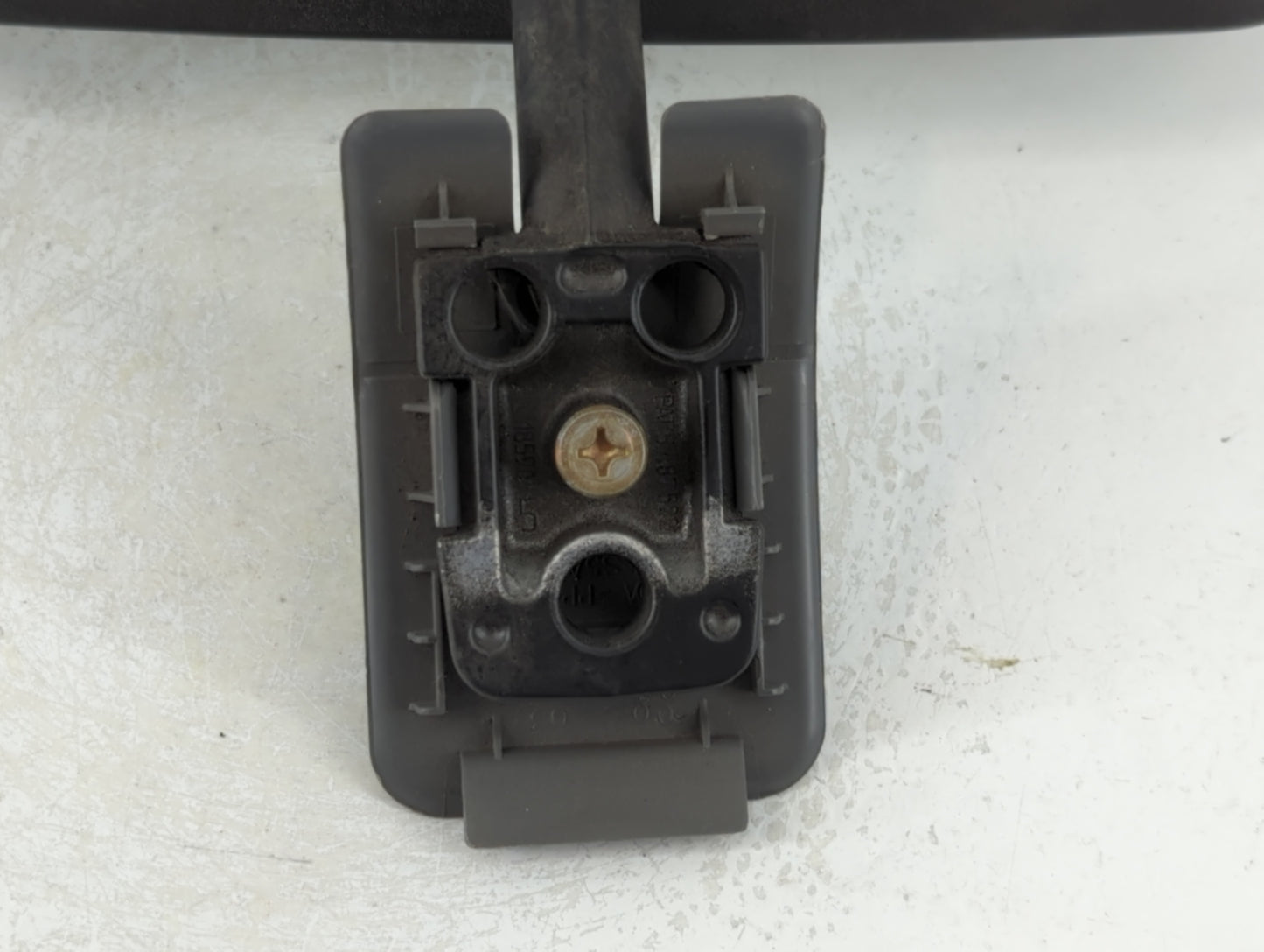 2005 Ford Mustang Interior Rear View Mirror Replacement OEM P/N:E8011681 Fits OEM Used Auto Parts - Oemusedautoparts1.com