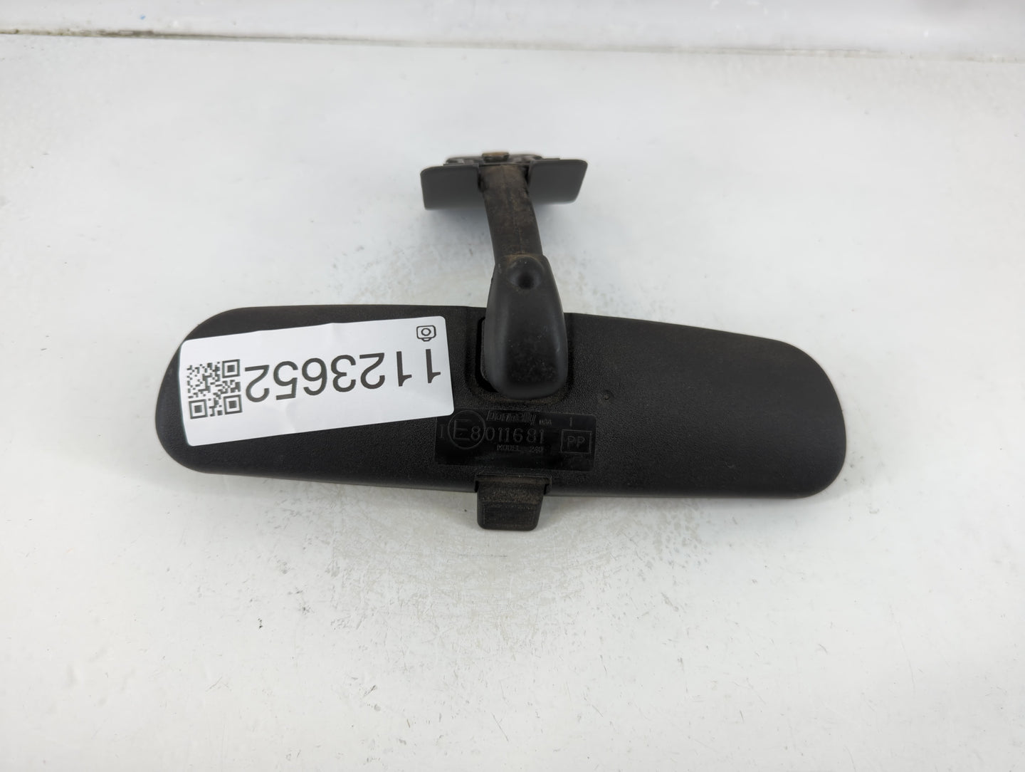 2005 Ford Mustang Interior Rear View Mirror Replacement OEM P/N:E8011681 Fits OEM Used Auto Parts - Oemusedautoparts1.com