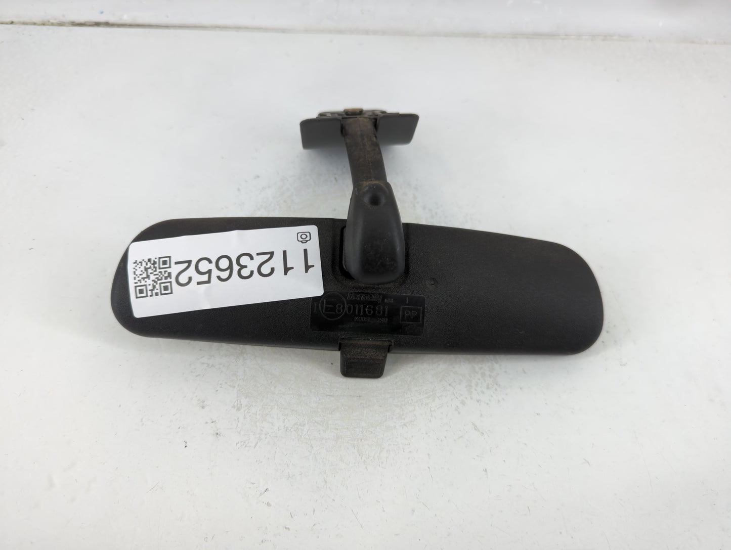 2005 Ford Mustang Interior Rear View Mirror Replacement OEM P/N:E8011681 Fits OEM Used Auto Parts - Oemusedautoparts1.com