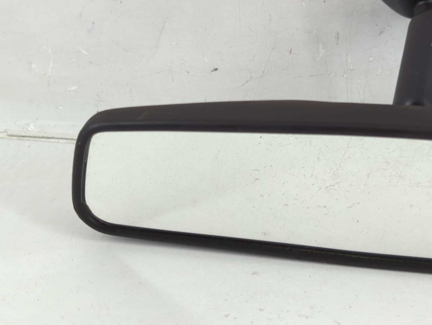 2005 Ford Mustang Interior Rear View Mirror Replacement OEM P/N:E8011083 Fits OEM Used Auto Parts - Oemusedautoparts1.com