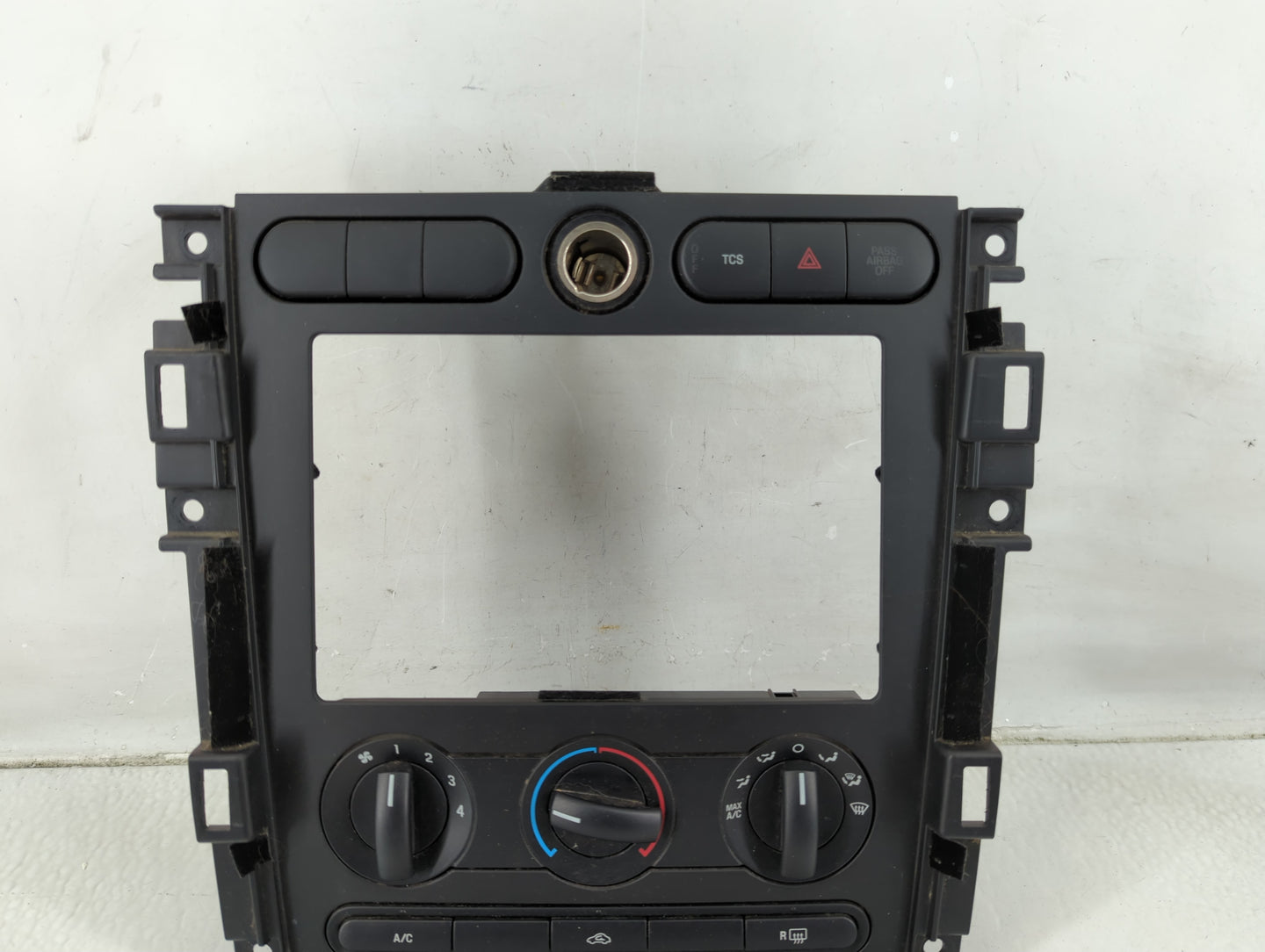 2005-2009 Ford Mustang Climate Control Module Temperature AC/Heater Replacement P/N:3F2H-19808-AH Fits OEM Used Auto Parts -