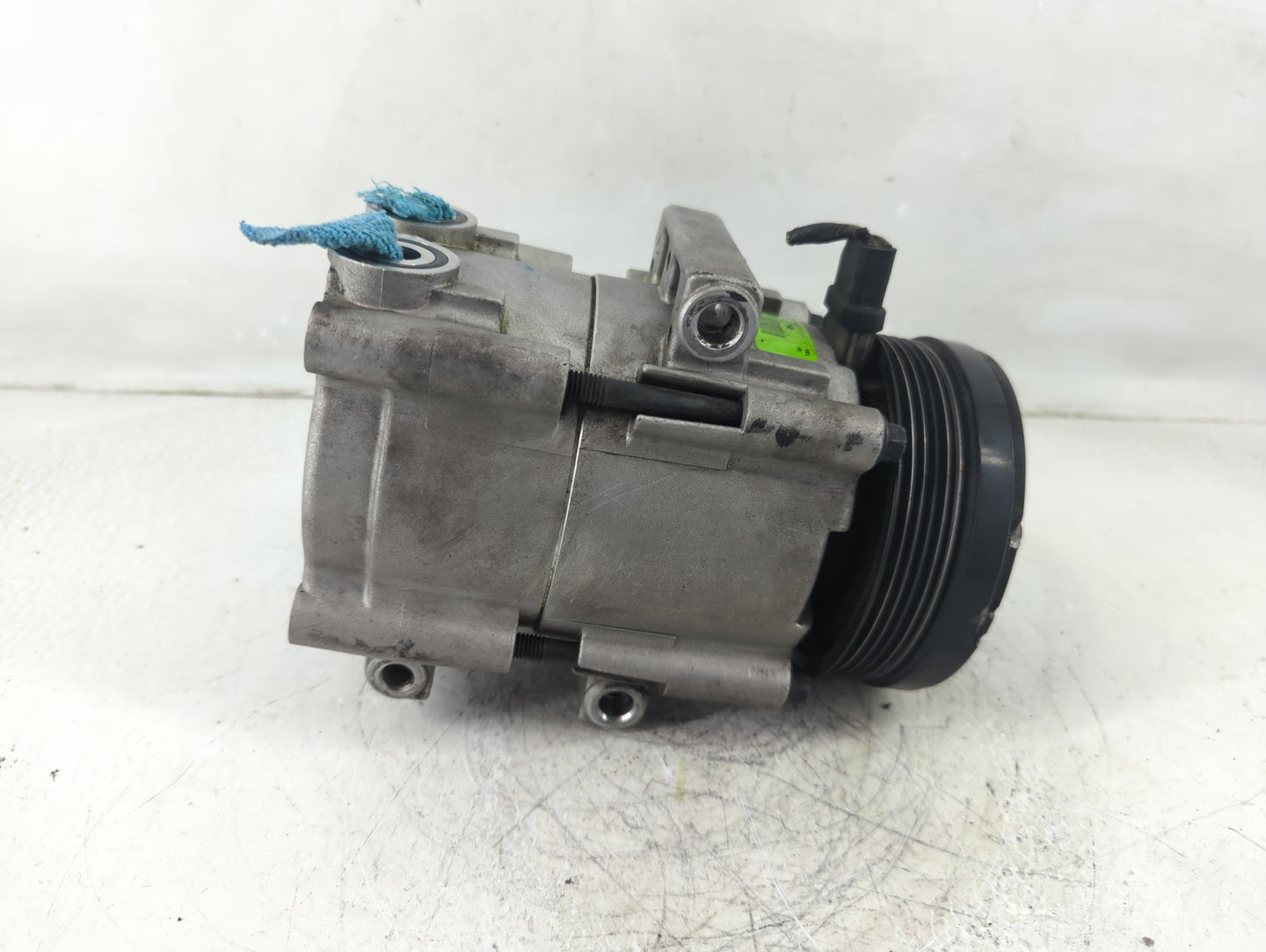 2005 Ford Mustang Air Conditioning A/c Ac Compressor Oem - Oemusedautoparts1.com
