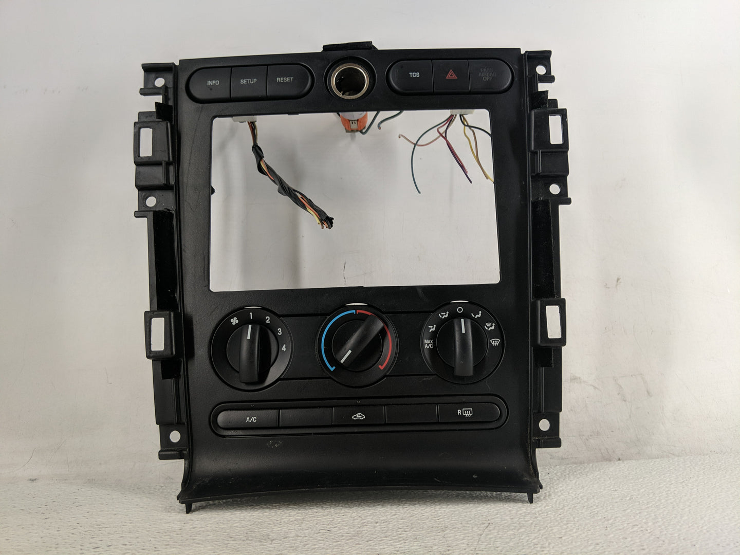 2005-2009 Ford Mustang Climate Control Module Temperature AC/Heater Replacement P/N:3F2H-19808-AH Fits OEM Used Auto Parts -