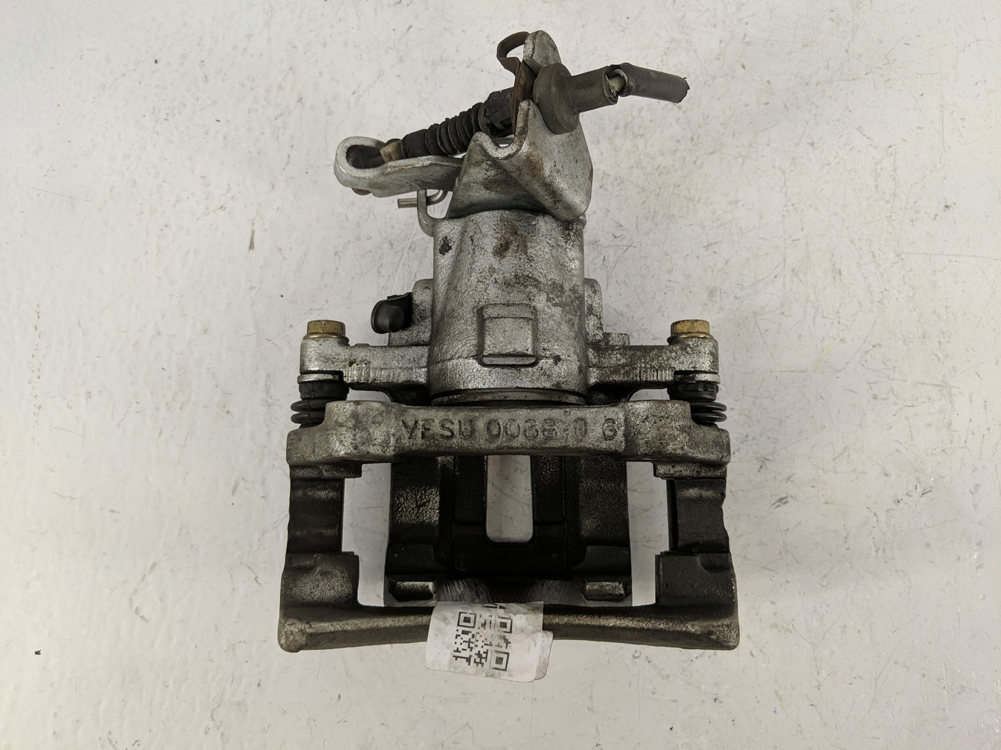 2005-2010 Ford Mustang Front Driver Left Brake Caliper - Oemusedautoparts1.com