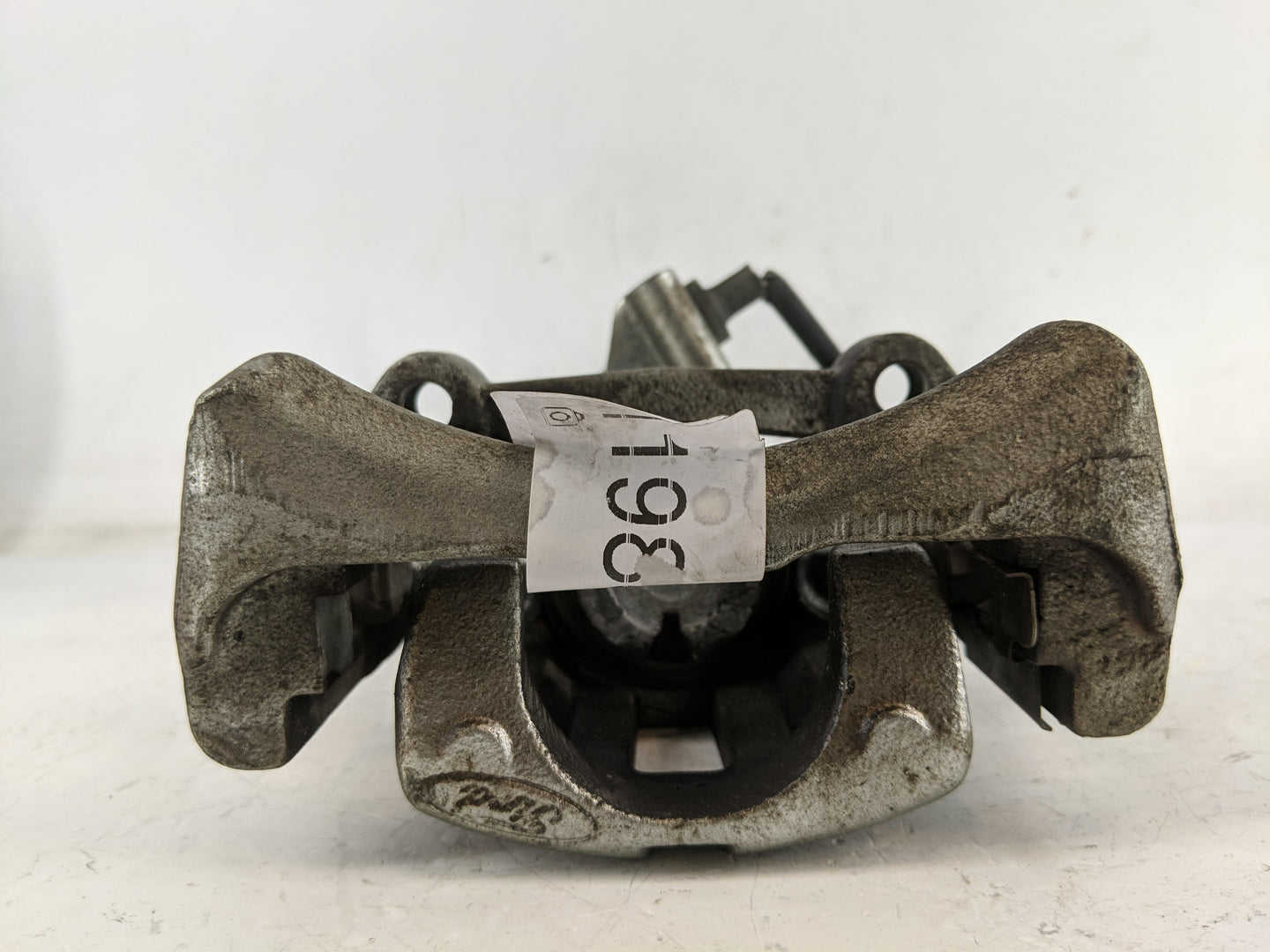 2005-2010 Ford Mustang Front Driver Left Brake Caliper - Oemusedautoparts1.com