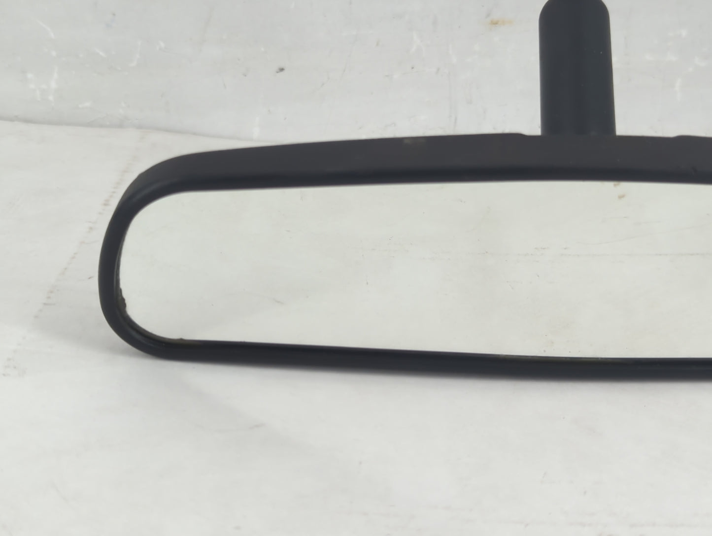 2005 Ford Mustang Interior Rear View Mirror Replacement OEM P/N:E8011681 Fits OEM Used Auto Parts - Oemusedautoparts1.com