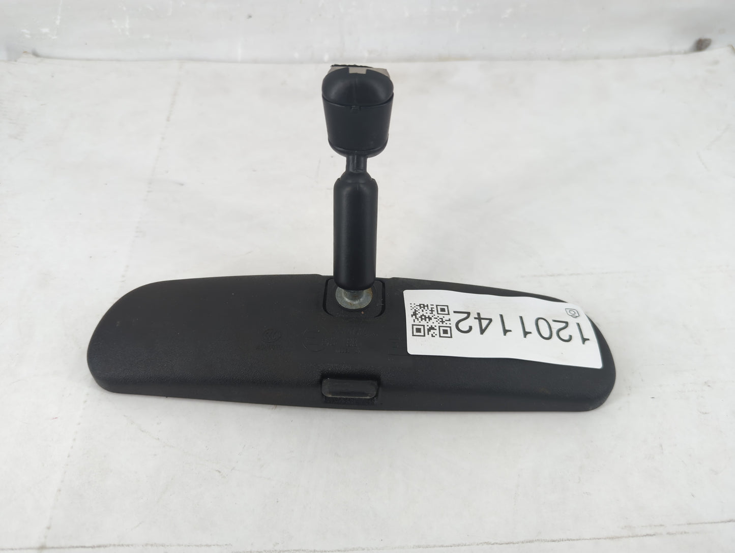 2005 Ford Mustang Interior Rear View Mirror Replacement OEM P/N:E8011681 Fits OEM Used Auto Parts - Oemusedautoparts1.com