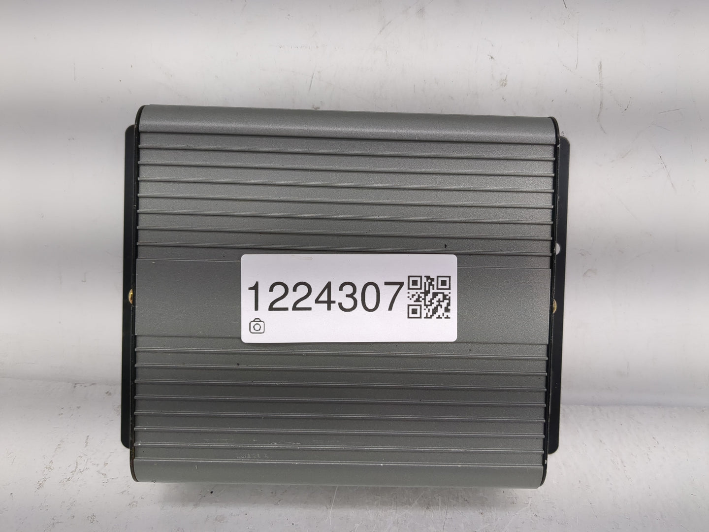 2005-2009 Ford Mustang Radio AM FM Cd Player Receiver Replacement P/N:09 38 41 SB006 Fits Fits 2005 2006 2007 2008 2009 OEM 