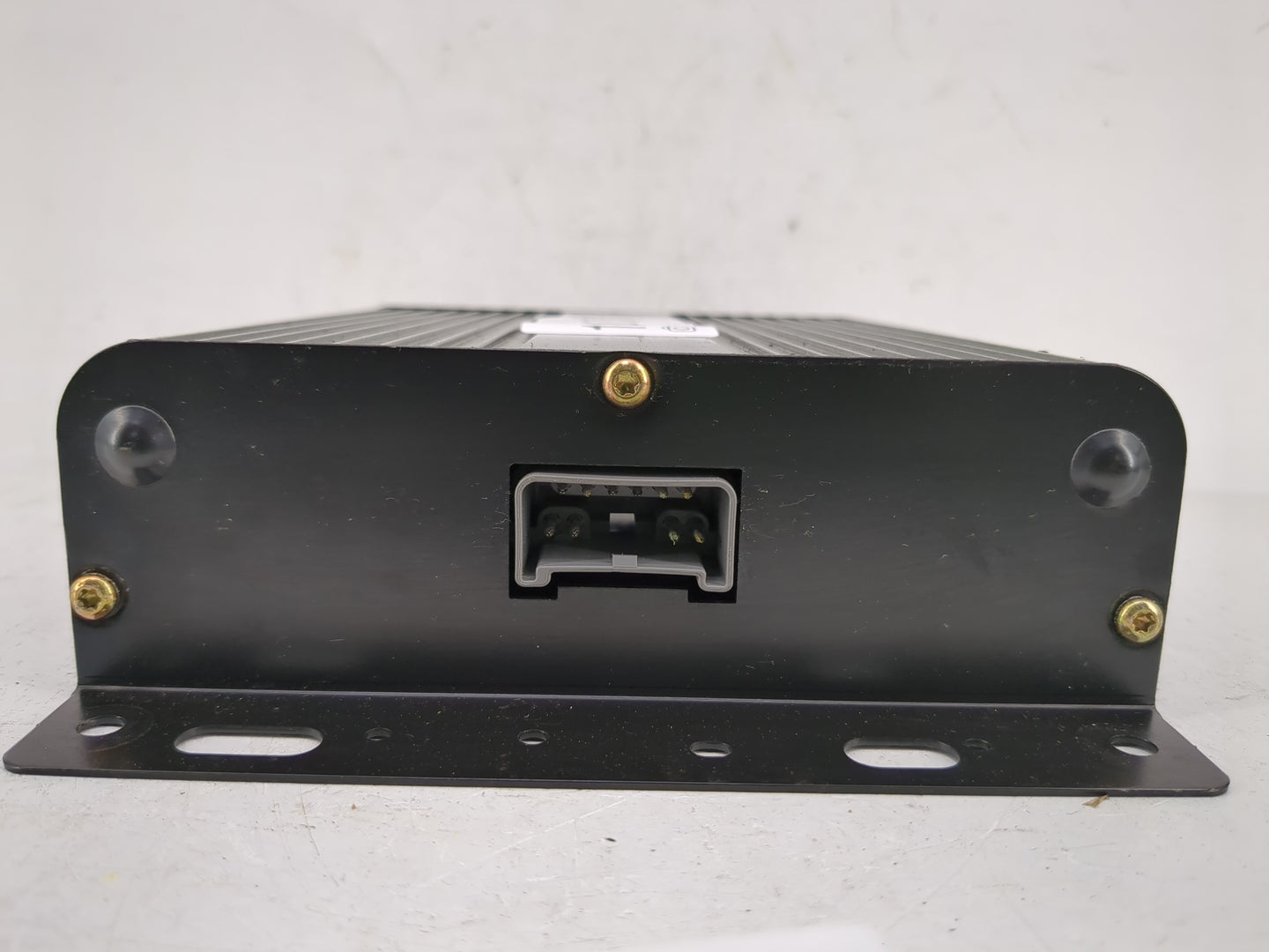 2005-2009 Ford Mustang Radio AM FM Cd Player Receiver Replacement P/N:09 38 41 SB006 Fits Fits 2005 2006 2007 2008 2009 OEM 