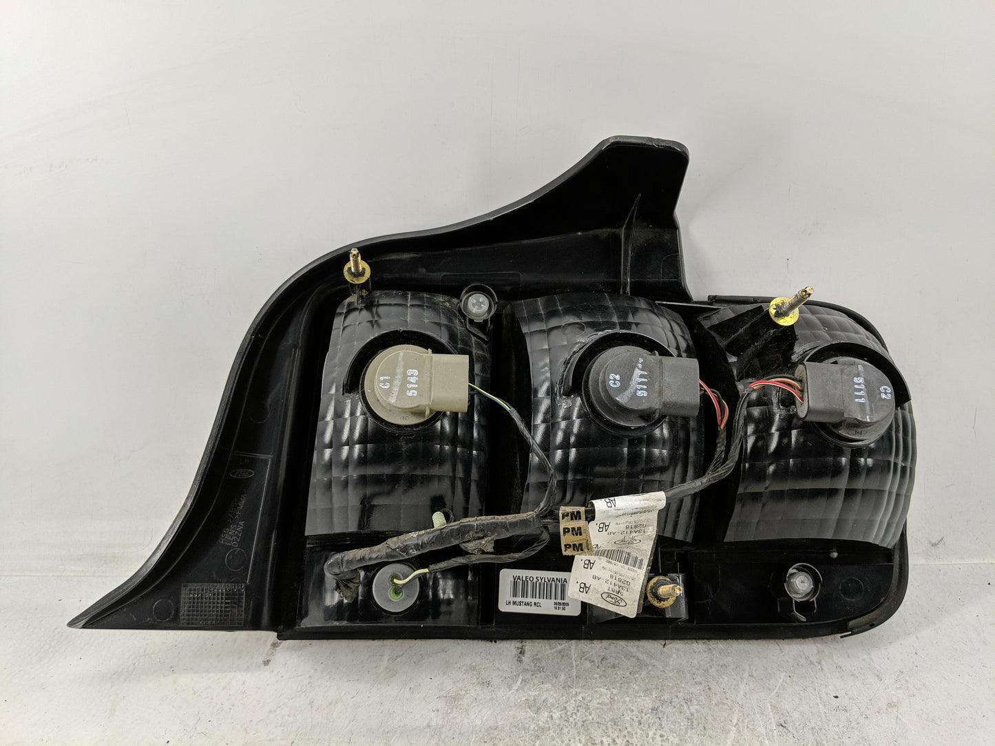 2005-2009 Ford Mustang Tail Light Assembly Driver Left OEM P/N:13A412-AB Fits Fits 2005 2006 2007 2008 2009 OEM Used Auto Pa