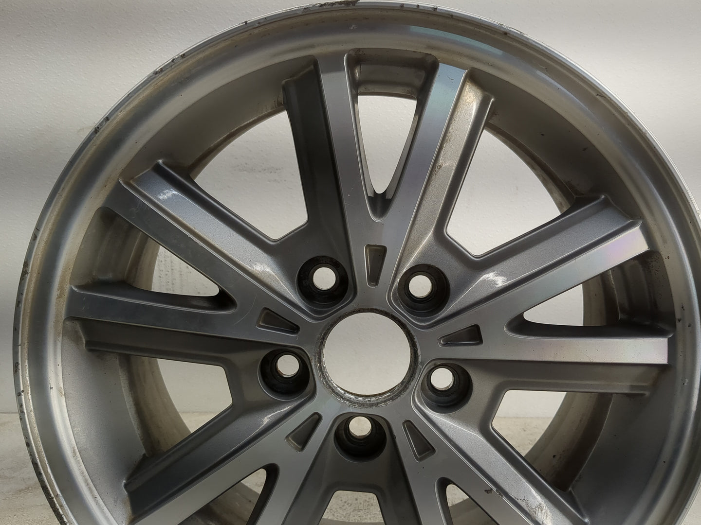 2005-2009 Ford Mustang Oem Wheel Rim 1264553 - Oemusedautoparts1.com