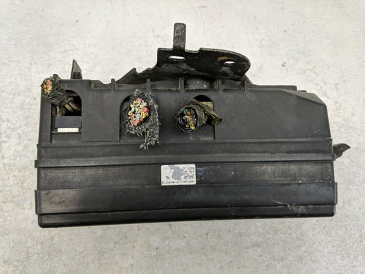 2005-2006 Ford Mustang Fusebox Fuse Box Panel Relay Module Fits Fits 2005 2006 OEM Used Auto Parts