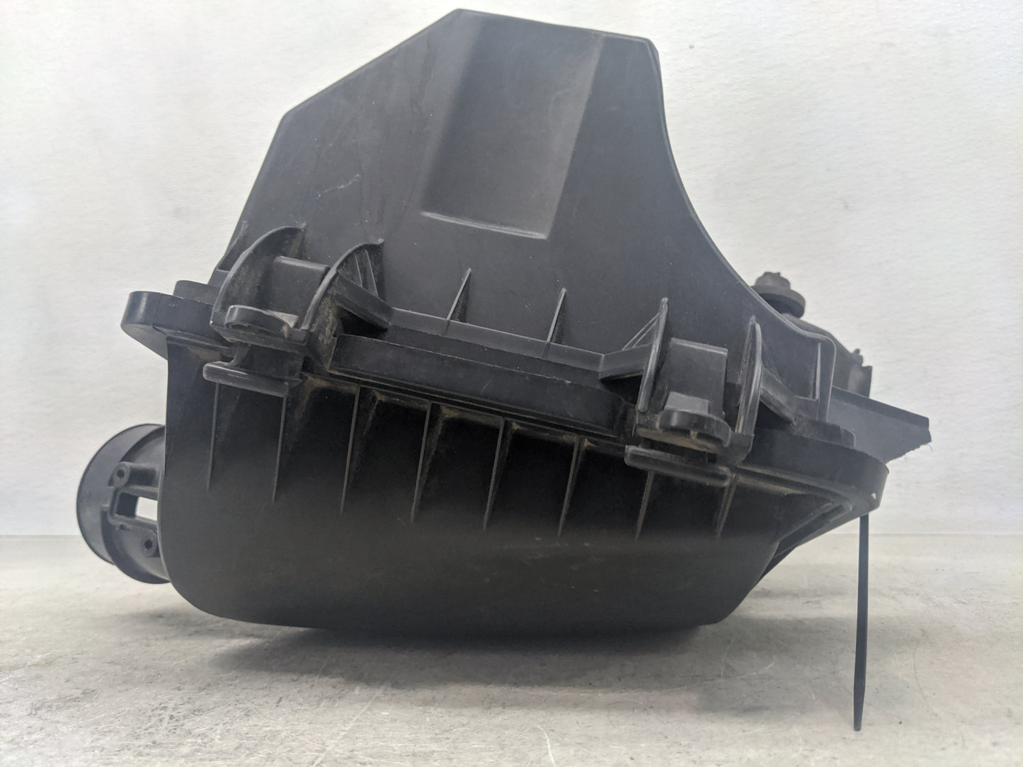 2005-2010 Ford Mustang Air Cleaner Intake-duct Hose Tube - Oemusedautoparts1.com