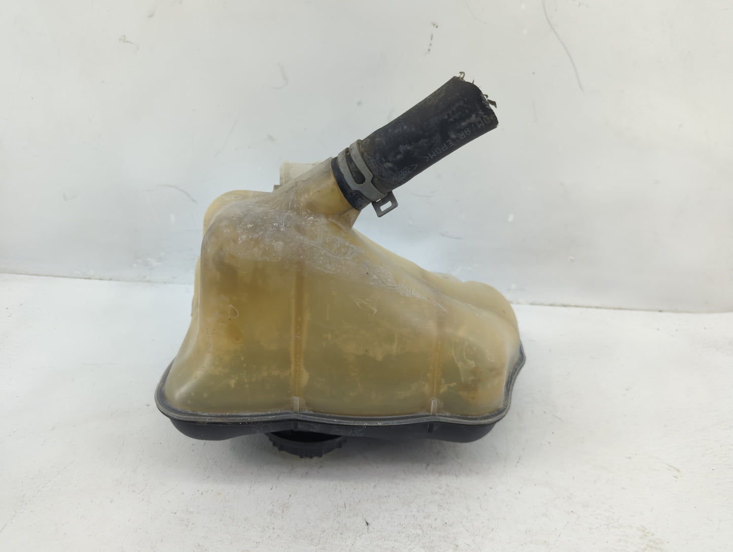 2005-2010 Ford Mustang Radiator Coolant Overflow Expansion Tank Bottle 1369108 - Oemusedautoparts1.com