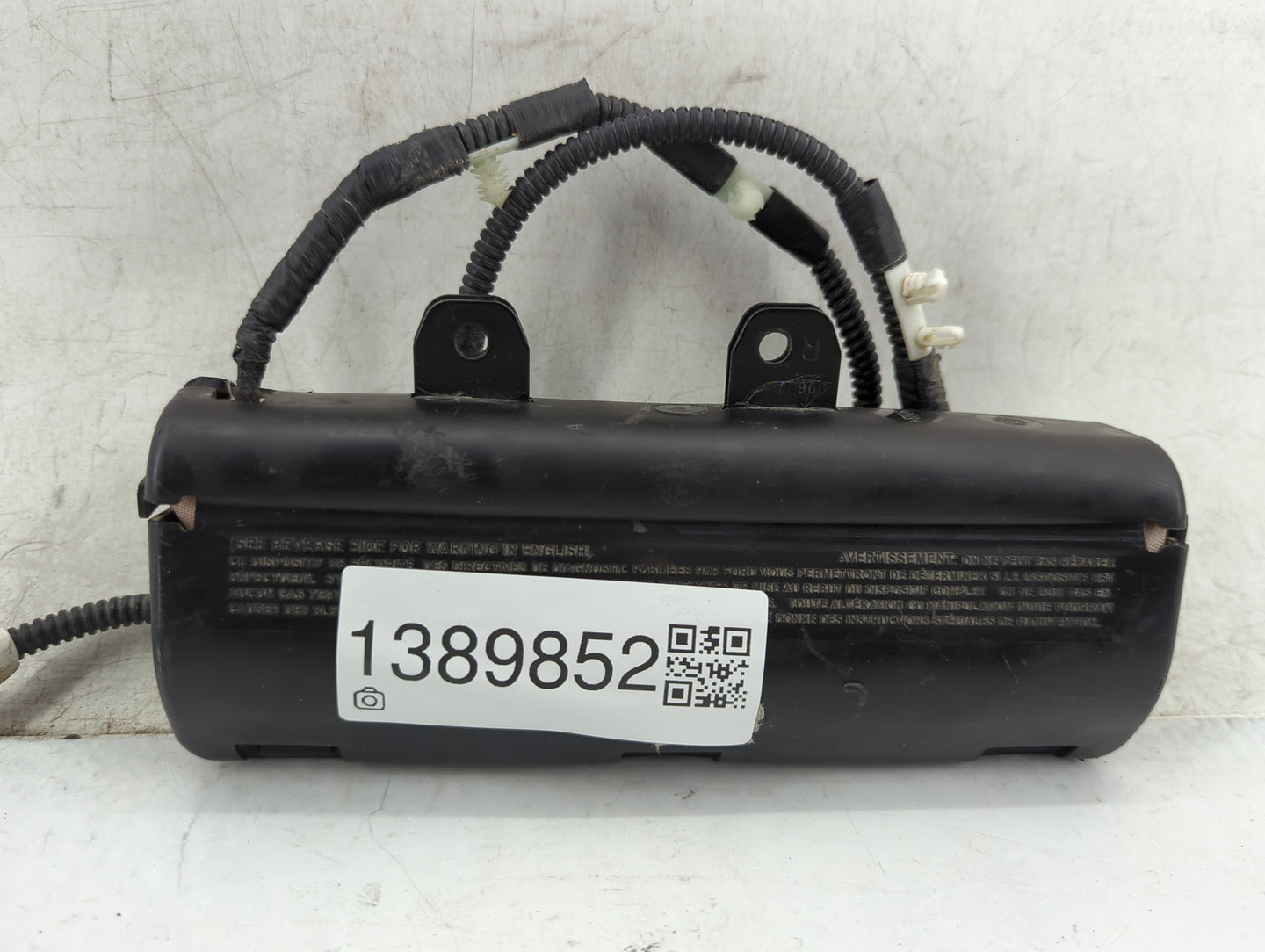 2005-2009 Ford Mustang Air Bag Driver Left Steering Wheel Mounted P/N:AR33-63611D10-AA Fits Fits 2005 2006 2007 2008 2009 OE