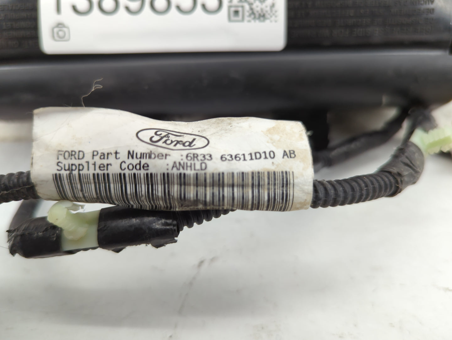2005-2009 Ford Mustang Air Bag Passenger Right Knee OEM P/N:6R33-63611D10-AB Fits Fits 2005 2006 2007 2008 2009 OEM Used Aut