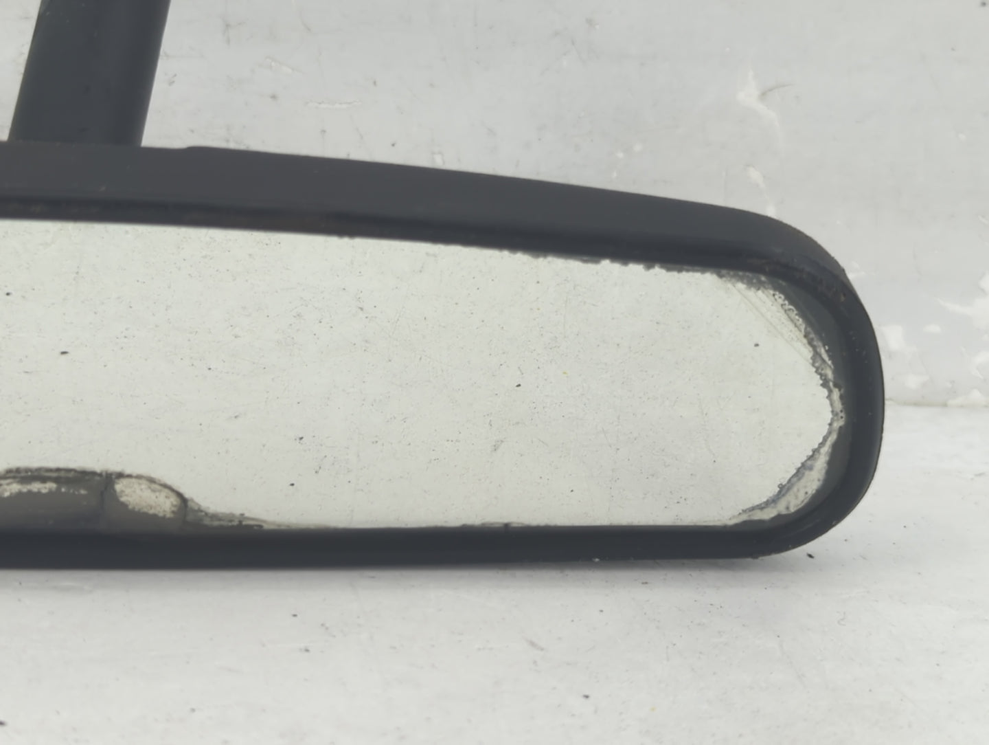 2005 Ford Mustang Interior Rear View Mirror Replacement OEM P/N:E8011681 MODEL 240 Fits OEM Used Auto Parts - Oemusedautopar
