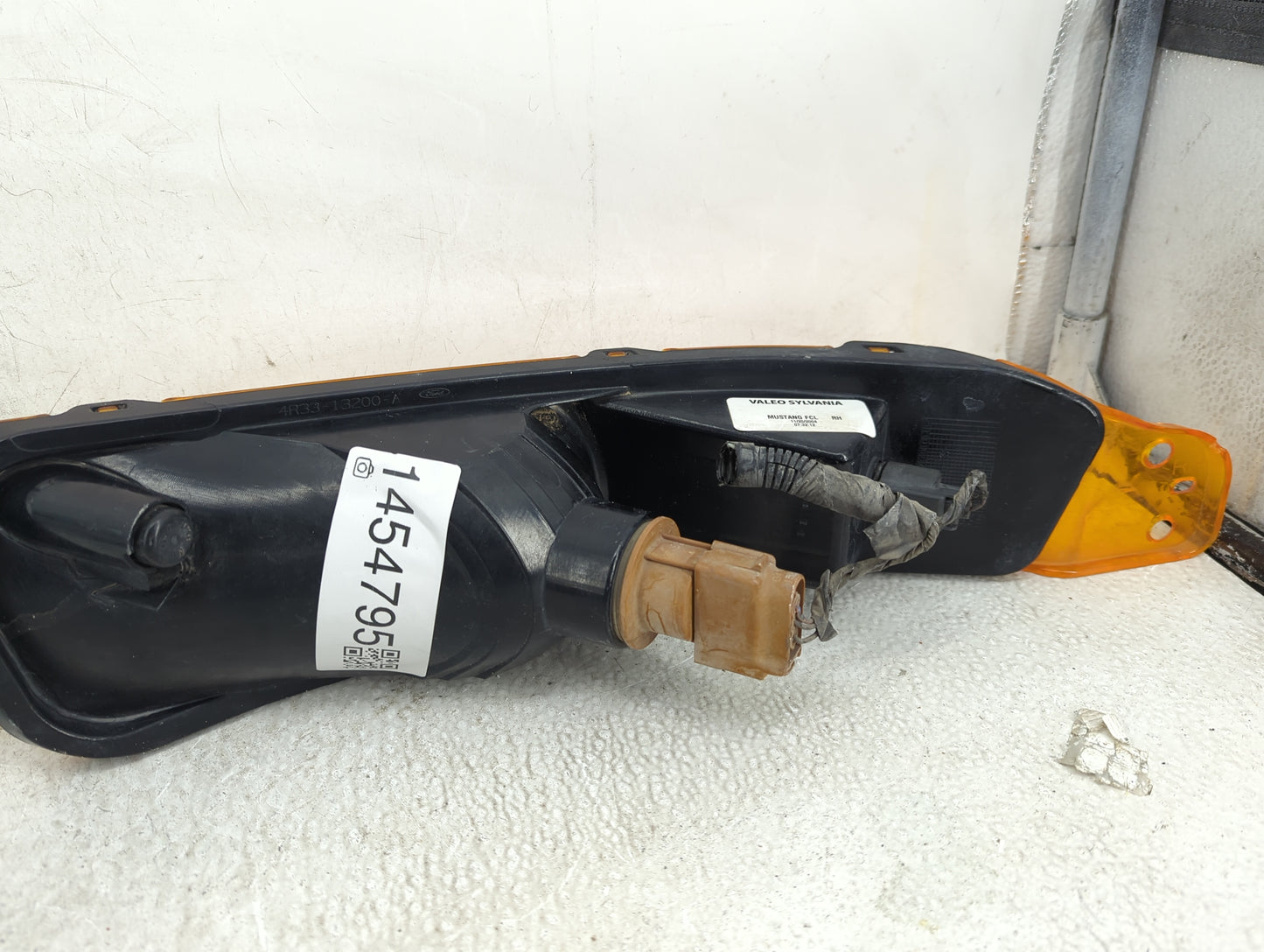 2005-2009 Ford Mustang Passenger Right Oem Front Light Lamp 1454795 - Oemusedautoparts1.com