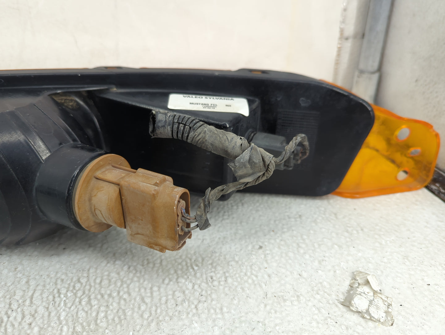 2005-2009 Ford Mustang Passenger Right Oem Front Light Lamp 1454795 - Oemusedautoparts1.com