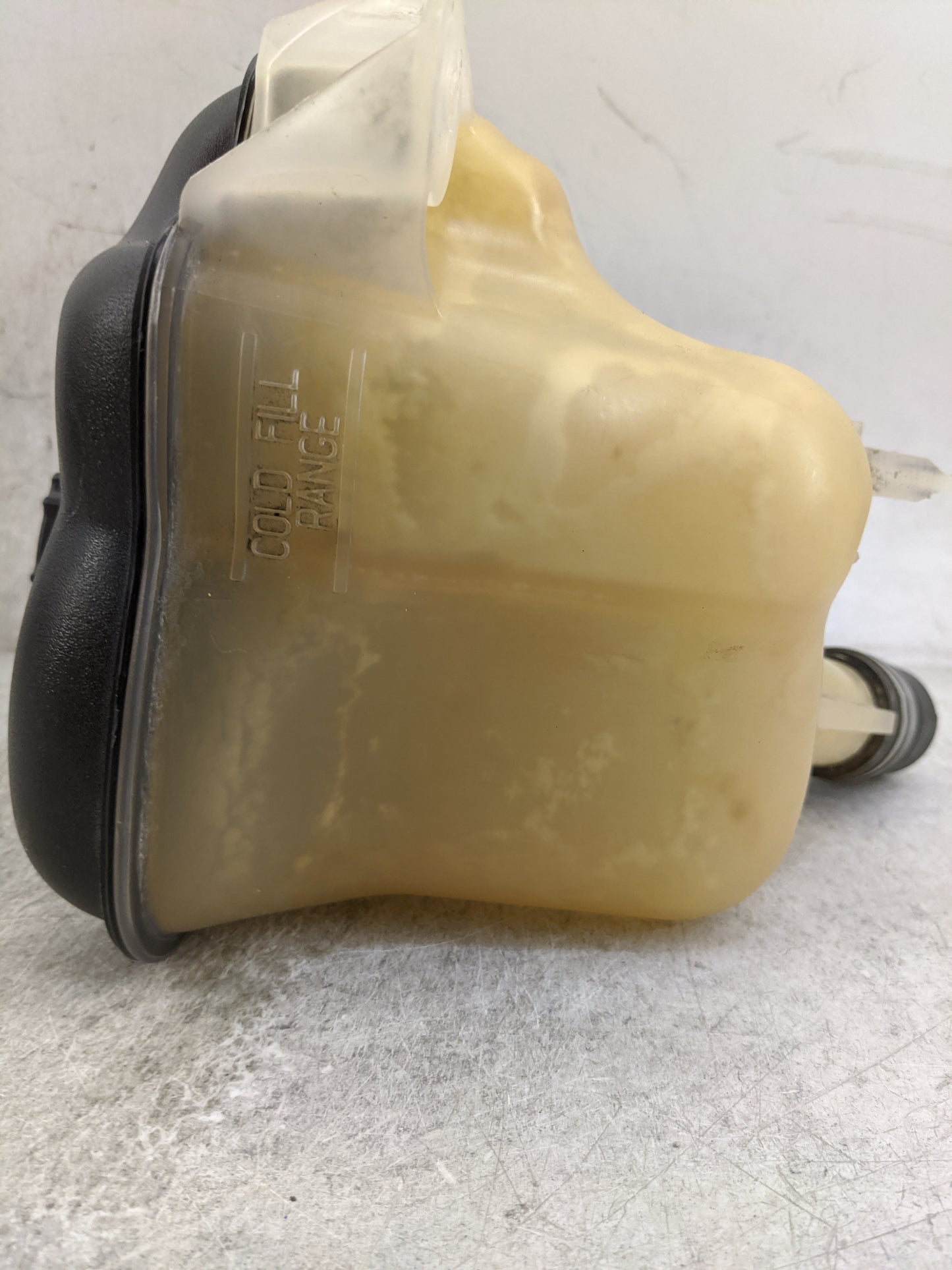 2005-2010 Ford Mustang Radiator Coolant Overflow Expansion Tank Bottle 1477026 - Oemusedautoparts1.com