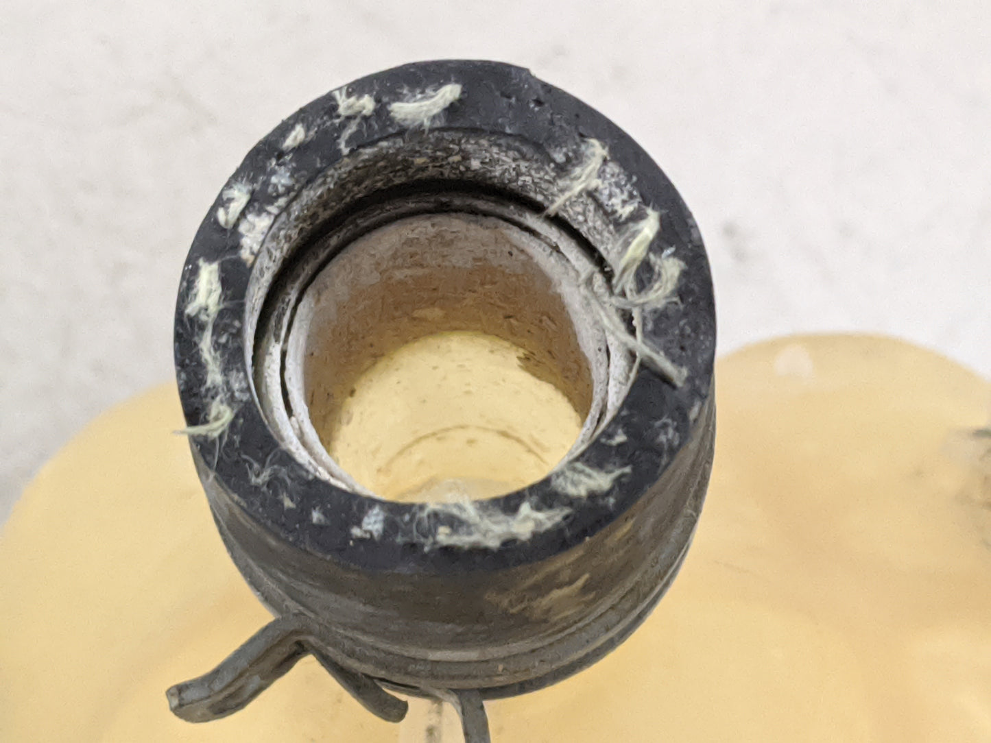 2005-2010 Ford Mustang Radiator Coolant Overflow Expansion Tank Bottle 1477026 - Oemusedautoparts1.com