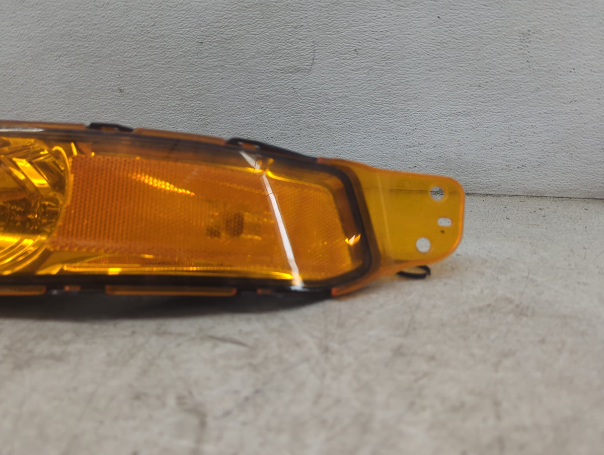 2005-2009 Ford Mustang Passenger Right Oem Front Light Lamp 1480106 - Oemusedautoparts1.com