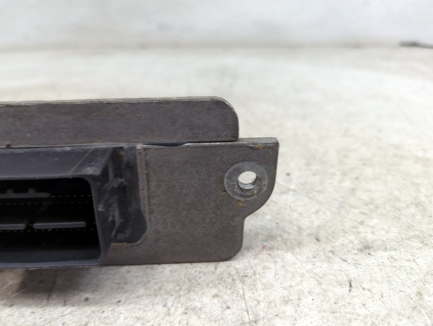 2005-2006 Ford Mustang PCM Engine Control Computer ECU ECM PCU OEM P/N:5R3A-12A650-ADD VK2-R3514 Fits Fits 2005 2006 OEM Use