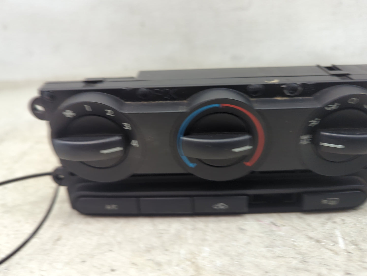 2005-2009 Ford Mustang Climate Control Module Temperature AC/Heater Replacement Fits Fits 2005 2006 2007 2008 2009 OEM Used 