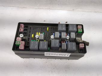 compare product 2005-2006 Ford Mustang Fusebox Fuse Box Panel Relay Module P/N:3F2T-14B192-CA W381891236, 3F2T-14B192-AA Fits Fits 2005 2006 OEM Used Auto Parts