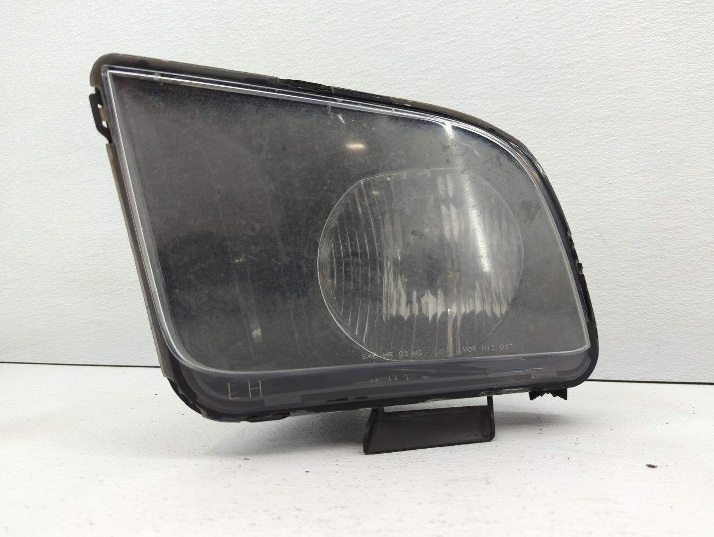 2005-2006 Ford Mustang Driver Left Oem Head Light Headlight Lamp - Oemusedautoparts1.com