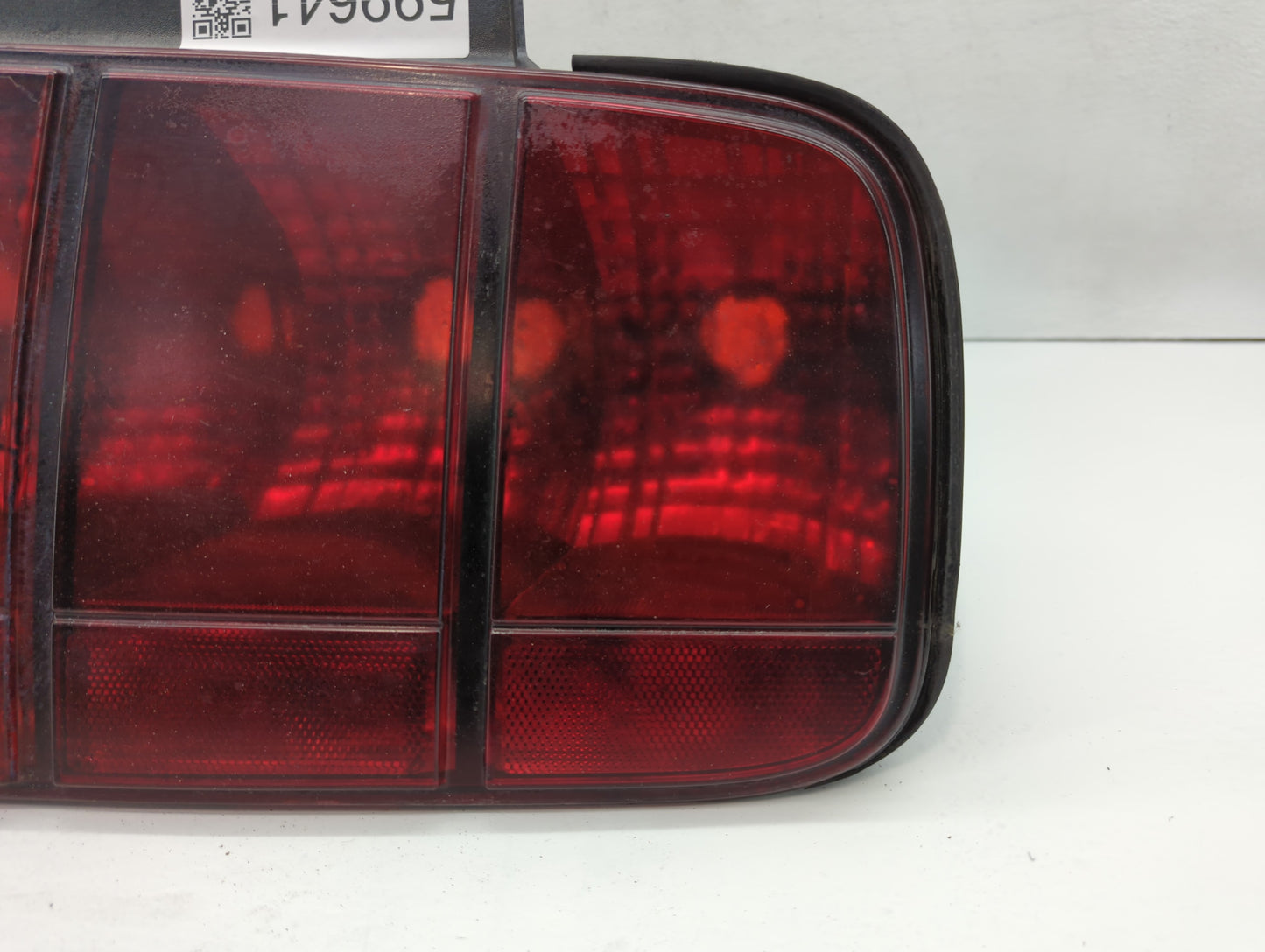 2005-2009 Ford Mustang Tail Light Assembly Passenger Right OEM Fits Fits 2005 2006 2007 2008 2009 OEM Used Auto Parts - Oemu
