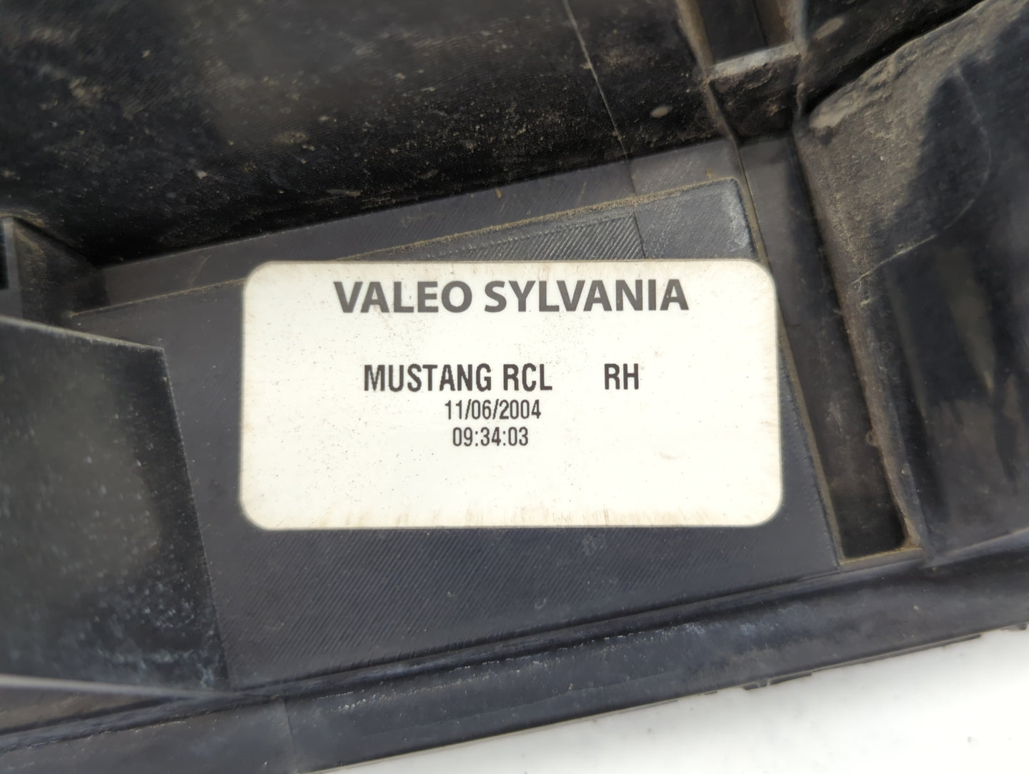 2005-2009 Ford Mustang Tail Light Assembly Passenger Right OEM Fits Fits 2005 2006 2007 2008 2009 OEM Used Auto Parts - Oemu