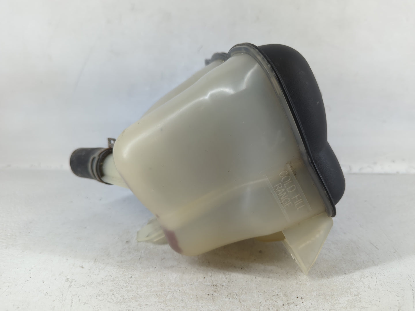 2005-2010 Ford Mustang Radiator Coolant Overflow Expansion Tank Bottle - Oemusedautoparts1.com