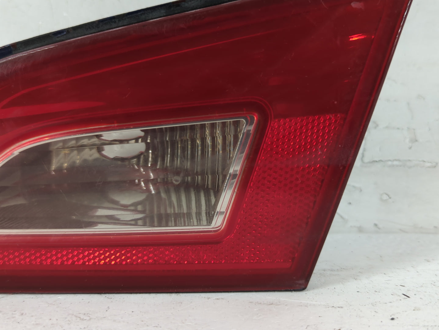 2005-2009 Ford Mustang Tail Light Assembly Driver Left OEM Fits Fits 2005 2006 2007 2008 2009 OEM Used Auto Parts - Oemuseda