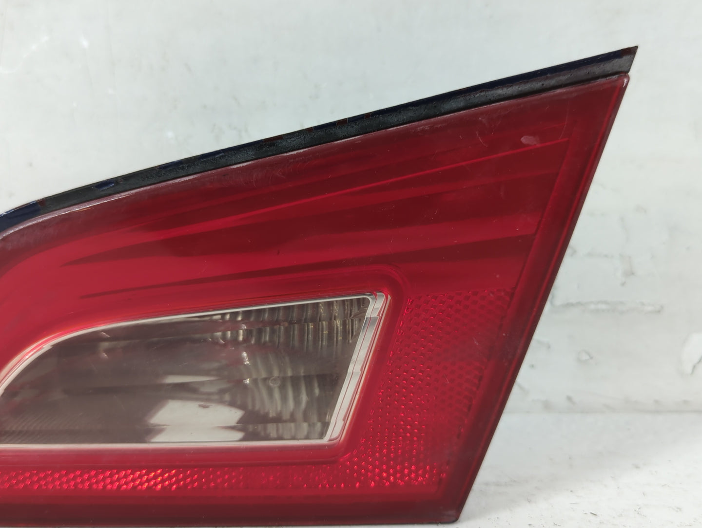 2005-2009 Ford Mustang Tail Light Assembly Driver Left OEM Fits Fits 2005 2006 2007 2008 2009 OEM Used Auto Parts - Oemuseda
