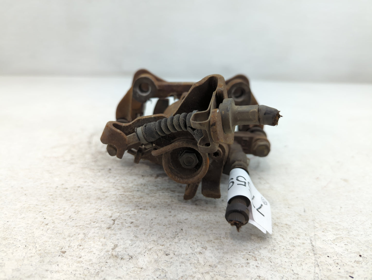 2005-2014 Ford Mustang Front Passenger Right Brake Caliper - Oemusedautoparts1.com