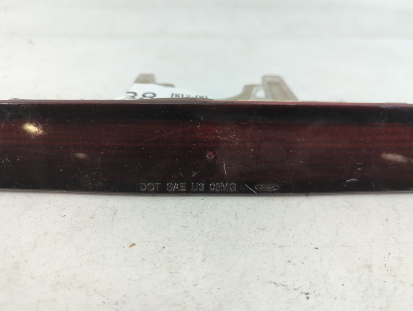 2005 Ford Mustang High Mounted Stop Third Brake Light Lamp - Oemusedautoparts1.com
