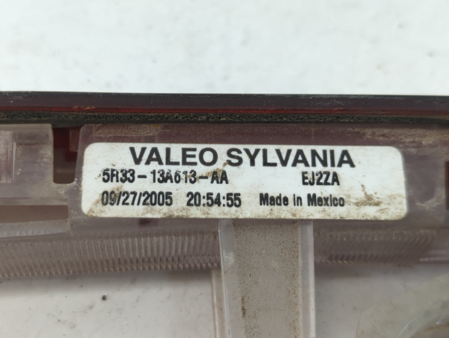 2005 Ford Mustang High Mounted Stop Third Brake Light Lamp - Oemusedautoparts1.com