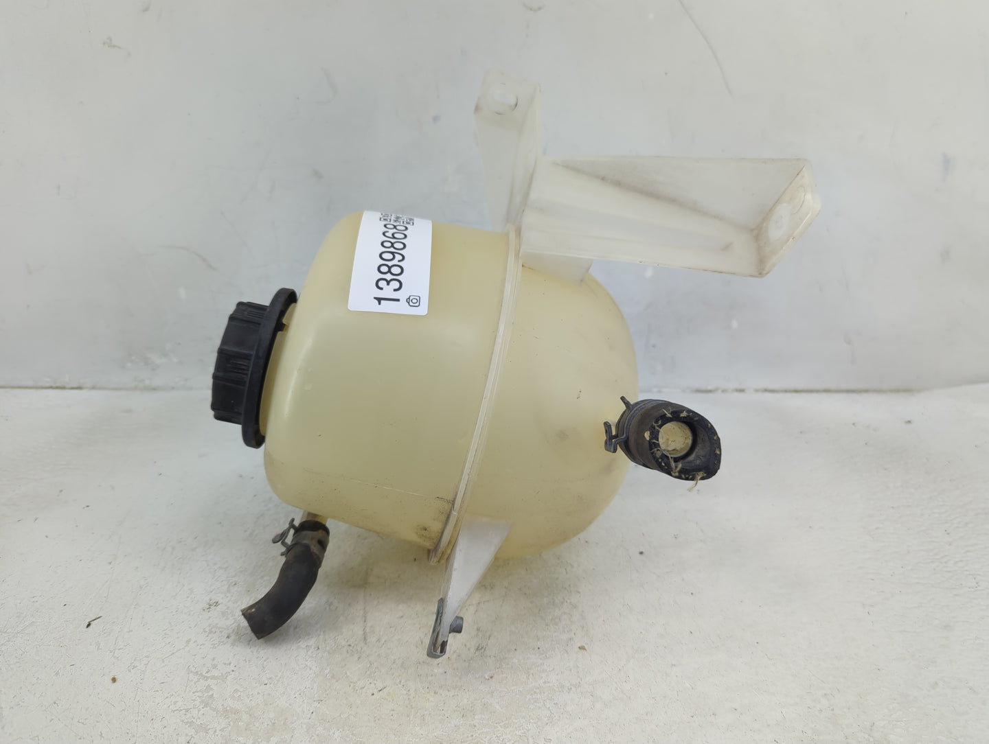 2001-2011 Ford Ranger Radiator Coolant Overflow Expansion Tank Bottle 1389868 - Oemusedautoparts1.com
