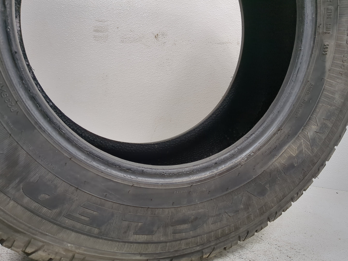 Used Tire 235/70R16 GOODYEAR TRAILMARK 104T - Tread Depth 9/32 - Oemusedautoparts1.com