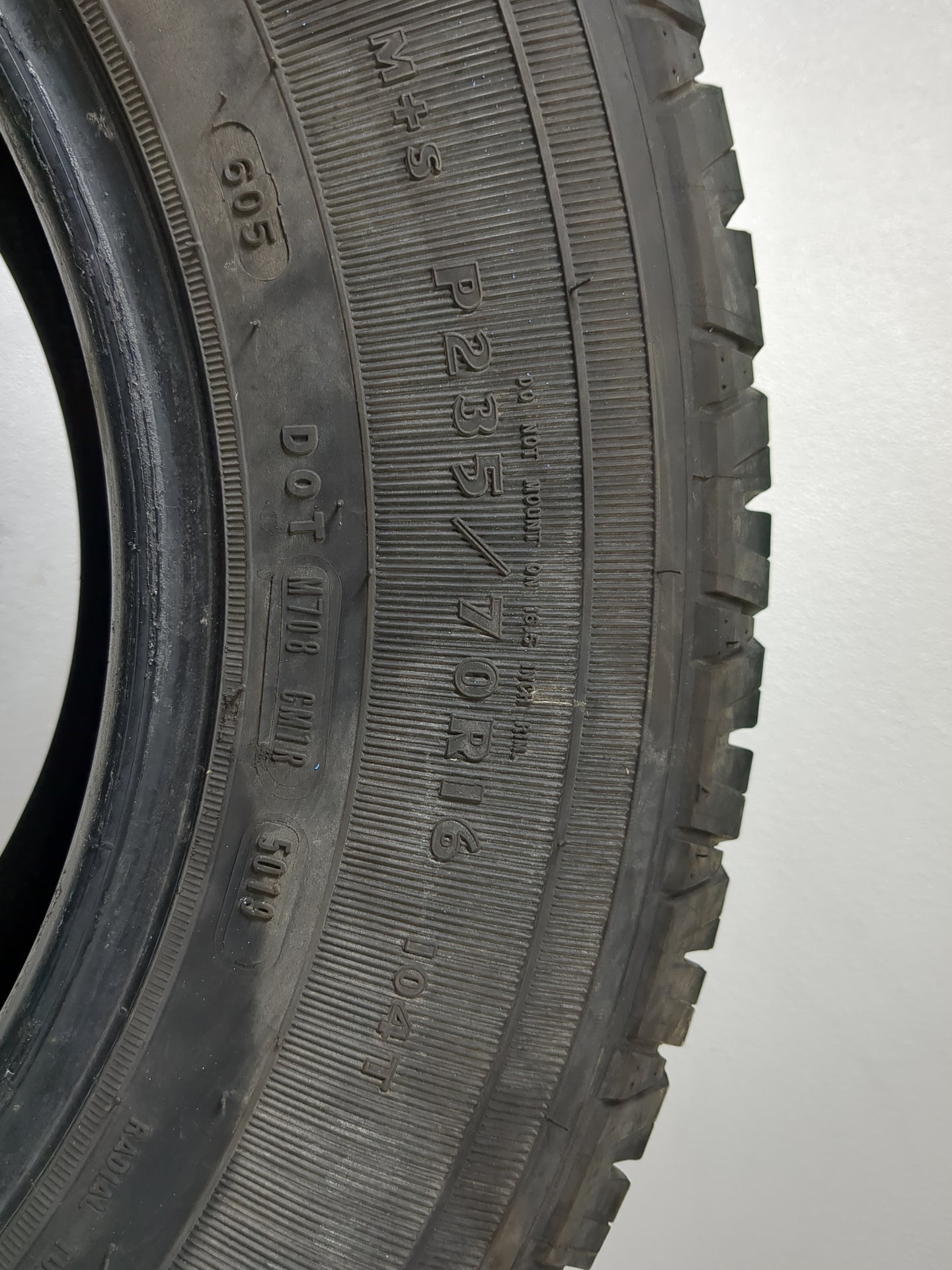 Used Tire 235/70R16 GOODYEAR TRAILMARK 104T - Tread Depth 9/32 - Oemusedautoparts1.com